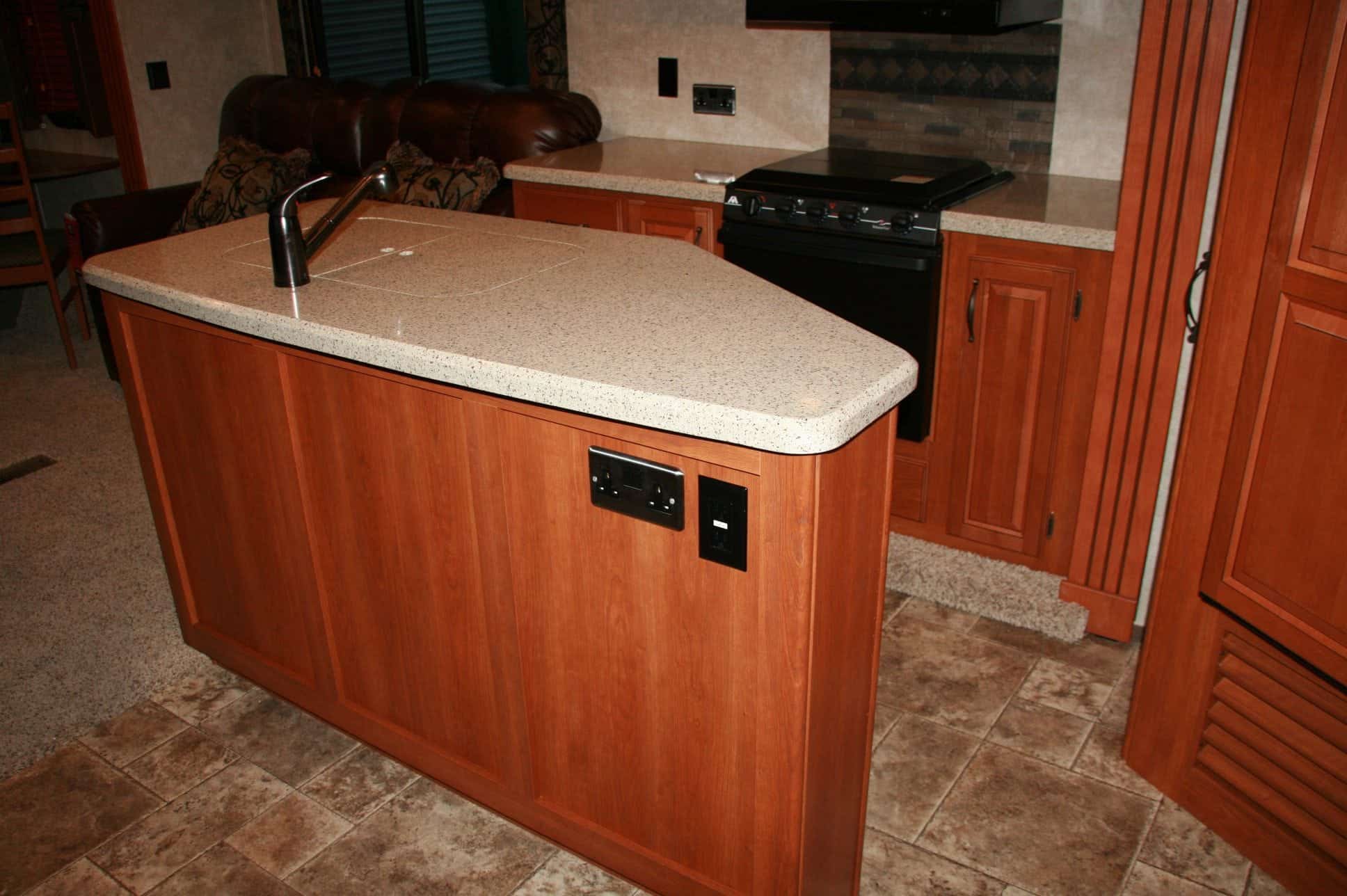 American 5th Wheel Service and Repair gallery item