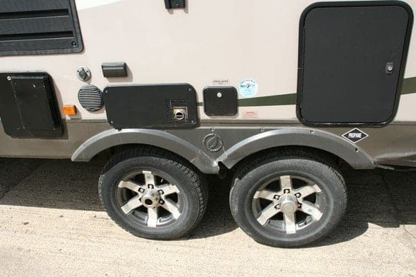 5th Wheel Accident Repair – accident gallery item