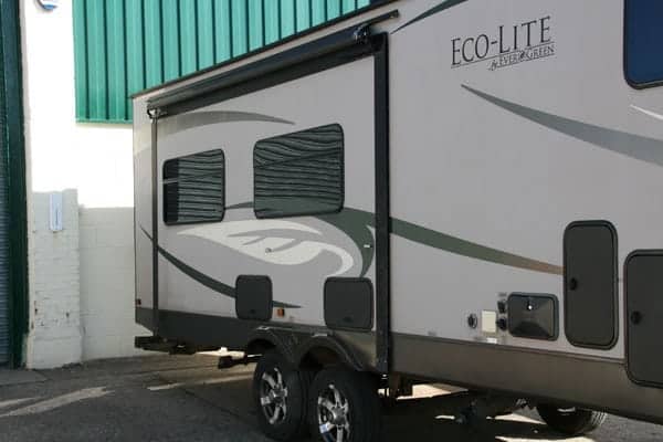 5th Wheel Accident Repair – finished gallery item