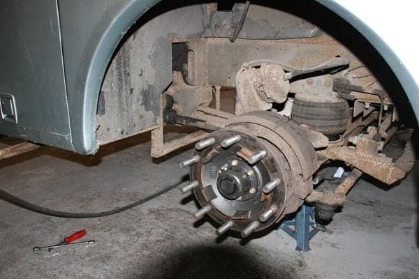 Servicing gallery item
